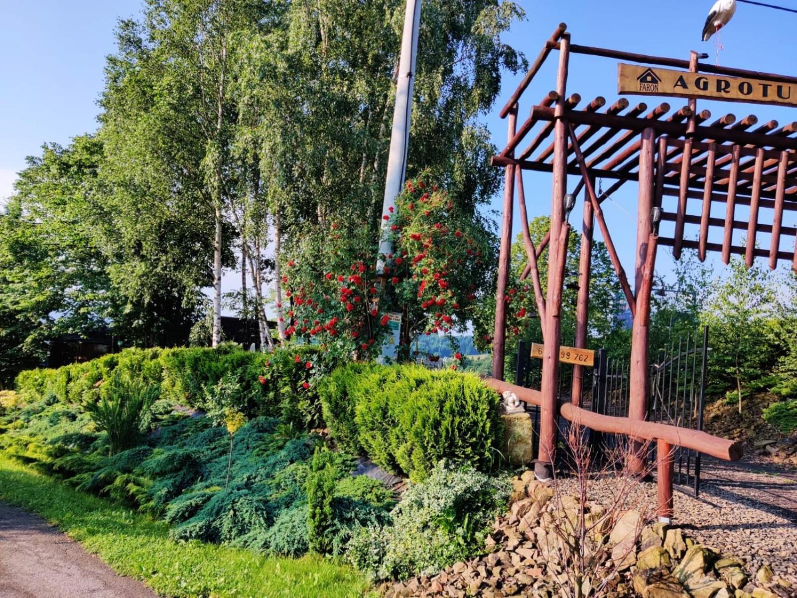 Rozdziele Agroturystyka Faron מראה חיצוני תמונה